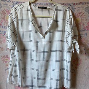 BRAND NEW Ivanka Trump Plaid Black and White Blouse